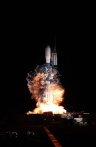 Rocket taking off from Cape Canaveral, Florida thumbnail