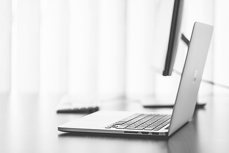 Extremely Minimalistic Office Workspace Laptop Setup thumbnail