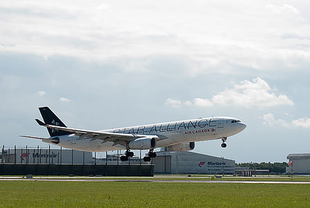 airplane about to take off thumbnail