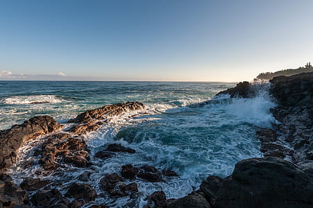 ocean waves crashing rock thumbnail