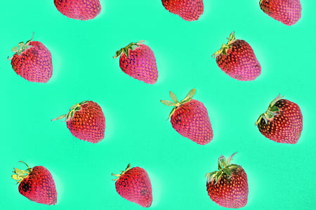 strawberry fruits thumbnail