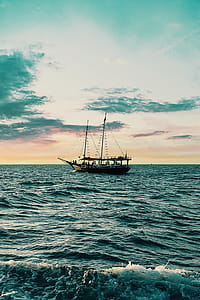 Fishing Boat In The Sea thumbnail
