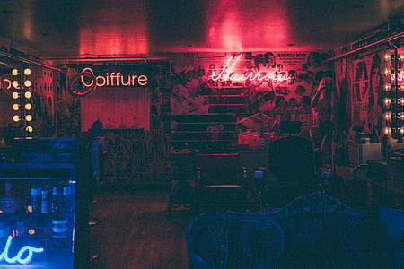 lighted Coiffure building thumbnail