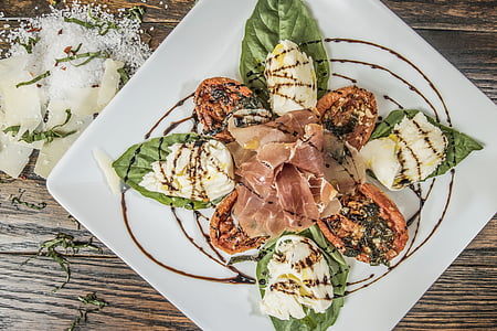 plate of appetizer thumbnail