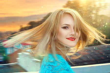 closed-up photography woman smiling thumbnail