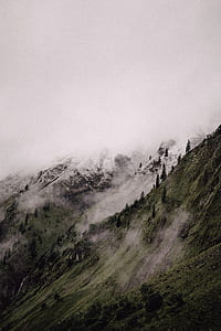 foggy mountain thumbnail