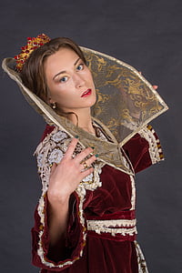 portrait of a woman thumbnail