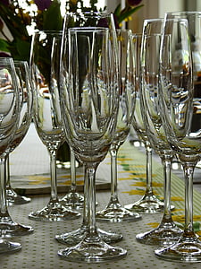 clear champagne glasses thumbnail