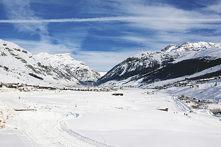snow cover mountain during daytime thumbnail