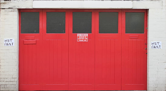 five red wooden doors thumbnail