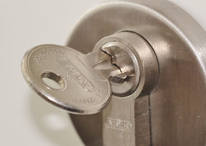 key in key hole thumbnail