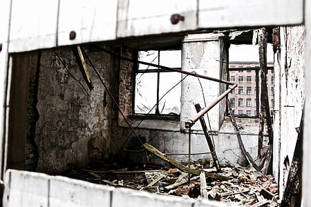 abandon concrete building thumbnail