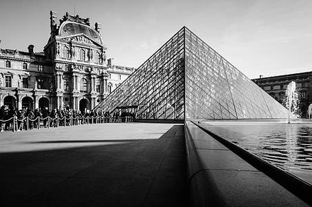 grayscale photo of Louvre Museum, Paris thumbnail