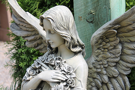 photo of guardian angel concrete sculptuyre thumbnail