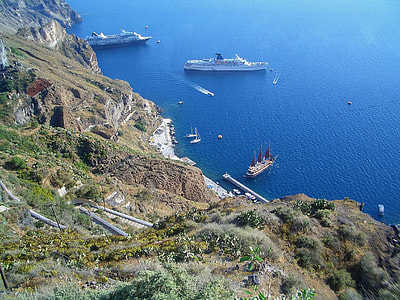 Ormos Firon in Santorini, Greece thumbnail