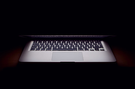 photo of gray laptop computer thumbnail