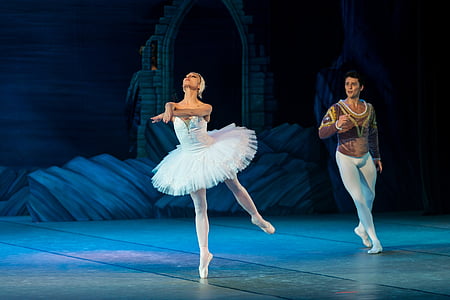 woman dancing ballet on stage thumbnail