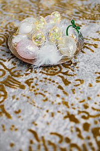 Easter Table Decorations thumbnail