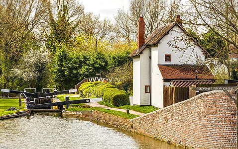 Canal, Kingswood Junction thumbnail