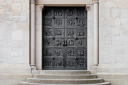 photo of closed black door thumbnail