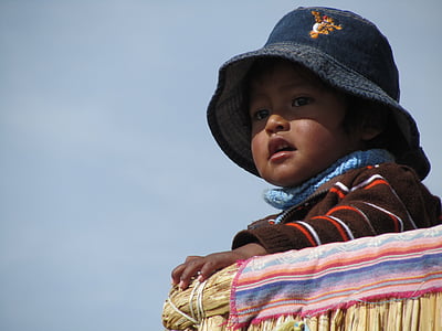 toddlers wearing blue bucket hat thumbnail