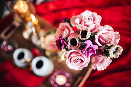 Romantic Valentine’s Day bouquets thumbnail