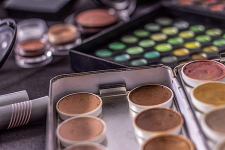 Makeup Palette Kit thumbnail