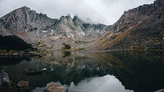 Landscape of the Wind River Range in Wyoming thumbnail