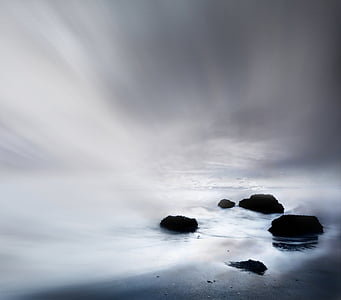 tilt shift lens of seashore thumbnail