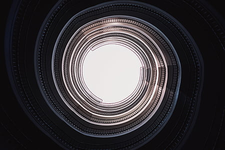 spiral stair graphic illusion thumbnail
