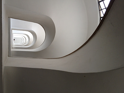 descending structure thumbnail
