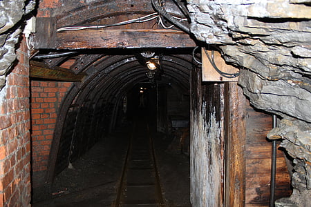 architectural photography of tunnel thumbnail