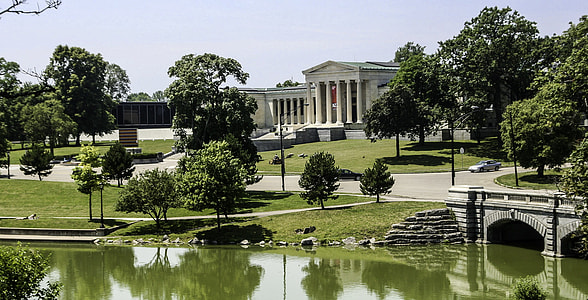 The Albright–Knox Art Gallery in Buffalo, New York thumbnail