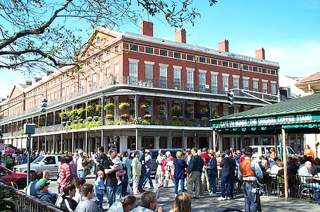 Café du Monde in New Orleans, Louisiana thumbnail
