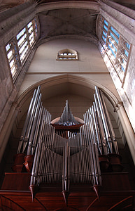 gray flute inside building thumbnail
