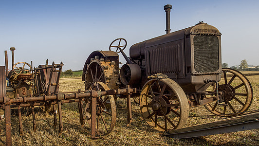 brown tractor thumbnail