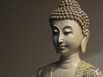 Gautama Buddha stature thumbnail
