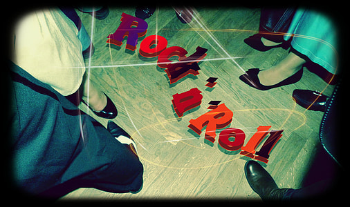 people stepping on parquet floor with rock 'n roll text overlay thumbnail
