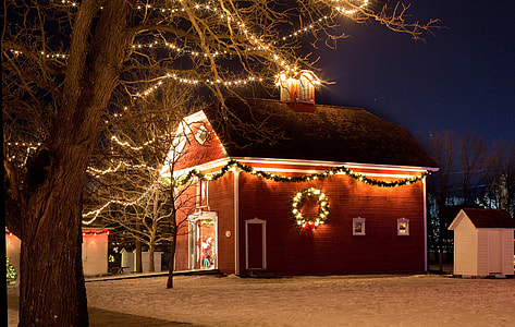 Great Christmas House with lights during the Holidays thumbnail