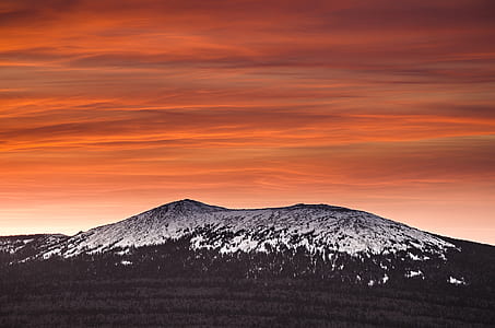 snow filled mountain thumbnail