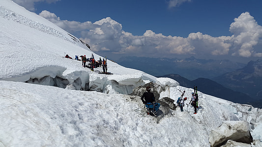 Crevasses, Backcountry Skiiing thumbnail