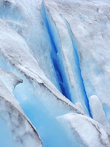 closeup of iceberg thumbnail