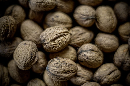 brown almond nuts thumbnail