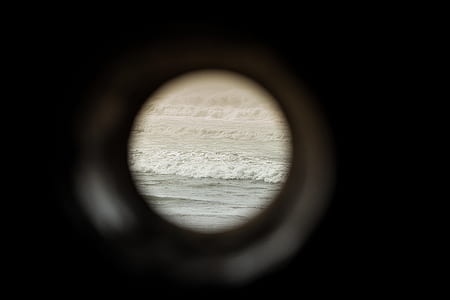 peek, peep hole, hole, ocean thumbnail