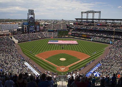 baseball field under sunny sky thumbnail