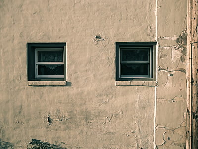 wall with window thumbnail