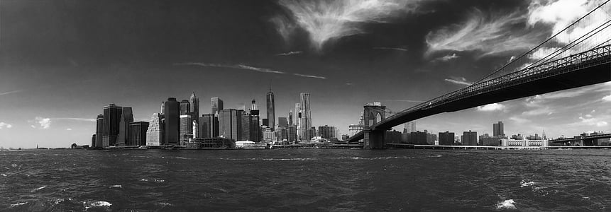 Brooklyn bridge, New York City grayscale photo thumbnail