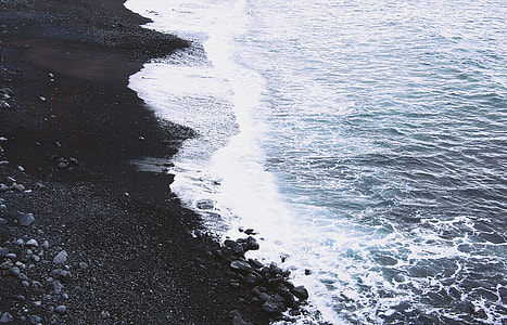 sea waves on the seashore thumbnail
