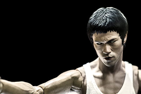 Bruce Lee action figure thumbnail