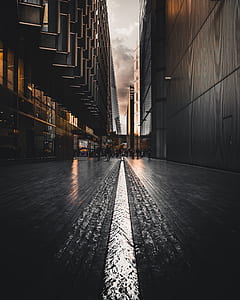 walk path between two buildings thumbnail
